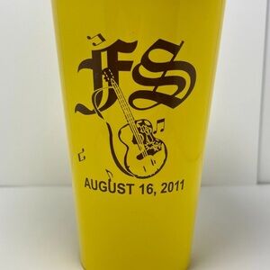 Flying Saucer TCB True Craft Beer Guitar 2011 Yellow Beer Pint Glass UFO Music